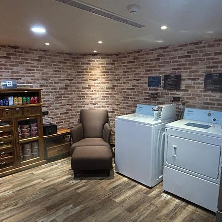 西悠巢旅-高雄车站馆酒店 外观 照片